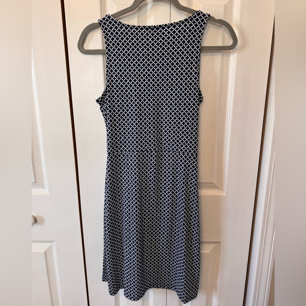 Ann Taylor Factory Blue White Geometric Pattern Sleeveless Faux Wrap Dress Sz SP - Picture 7 of 12